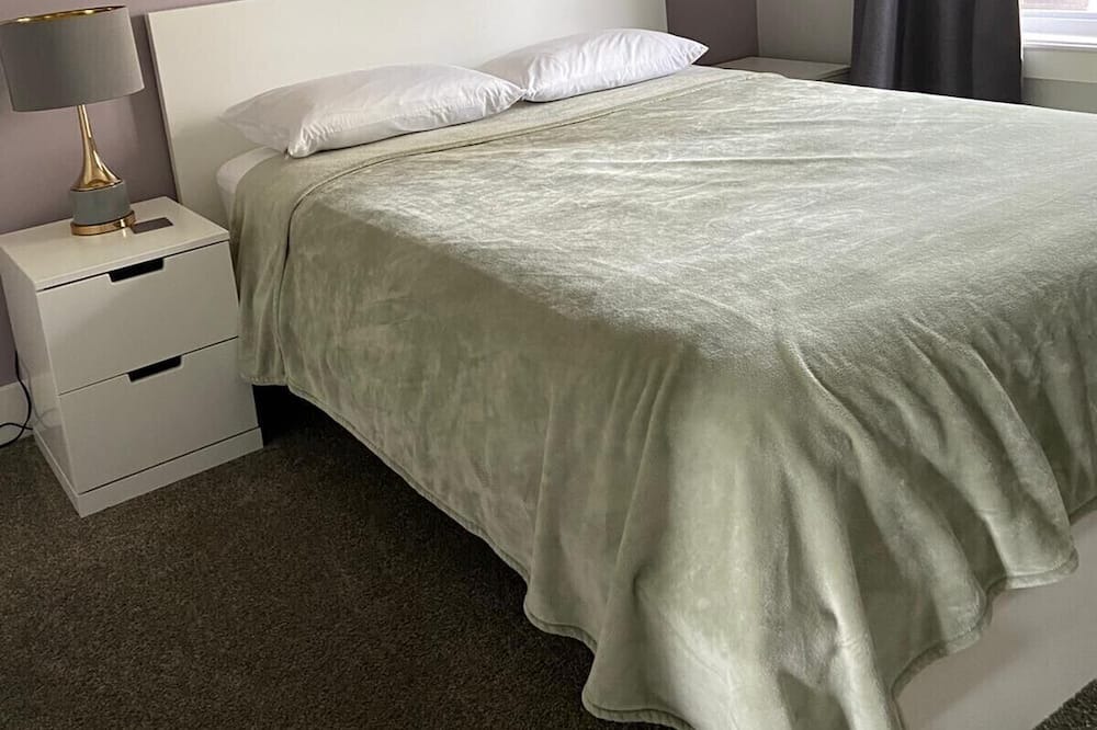Photo of Bedroom in Grand Bend