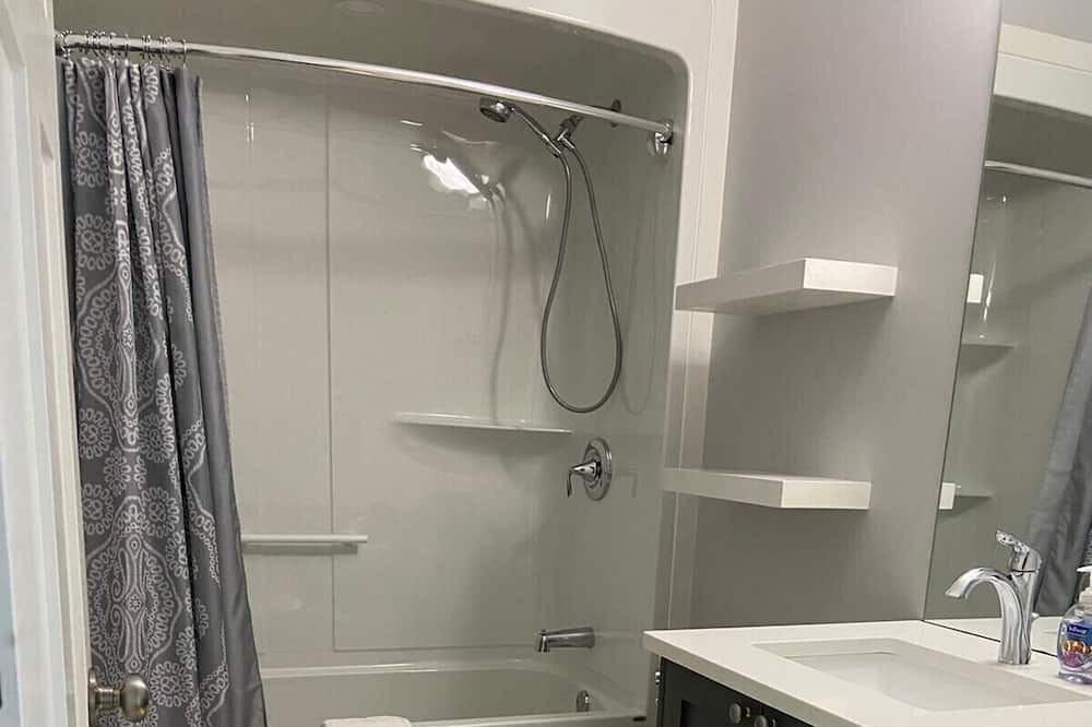 Photo of Bathroom in Grand Bend