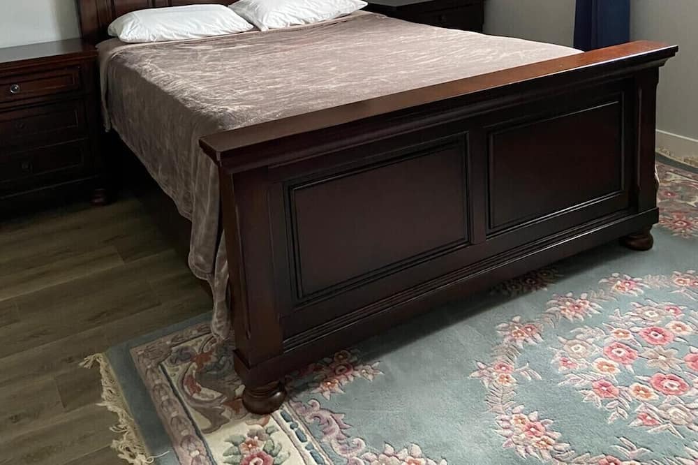 Photo of Bedroom in Grand Bend