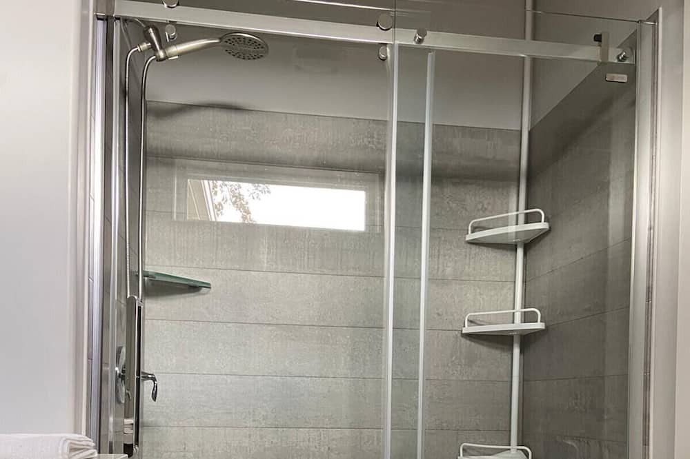 Photo of Bathroom in Grand Bend