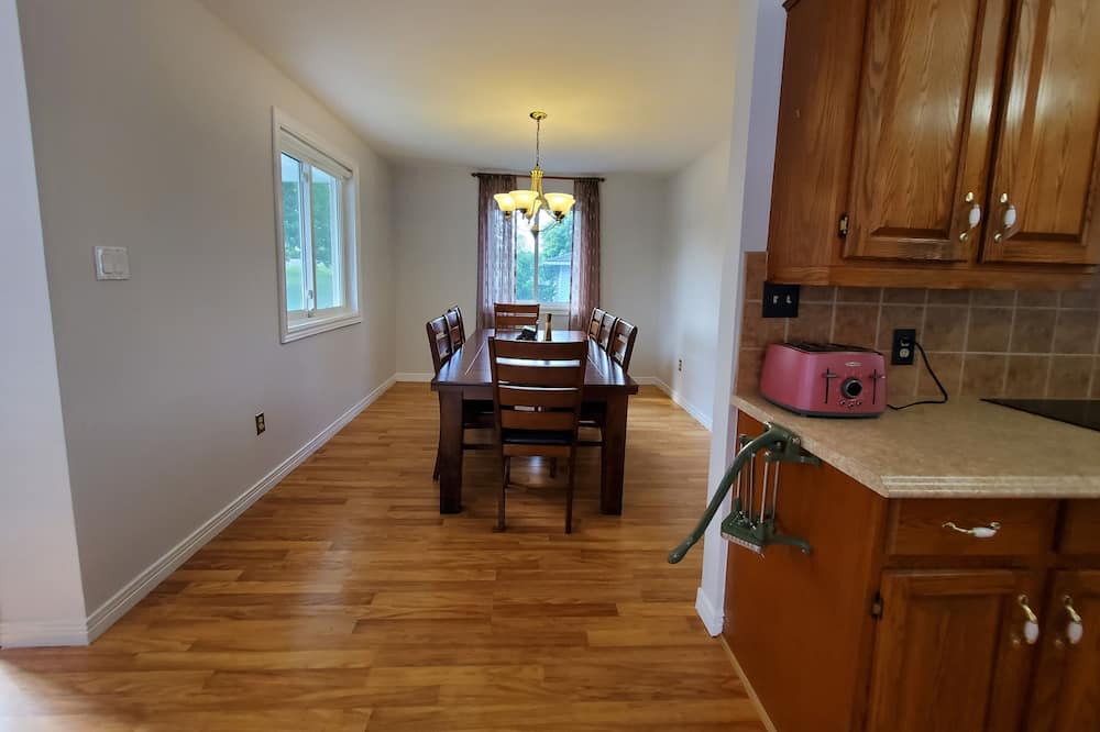 Photo of Kitchen in Deseronto