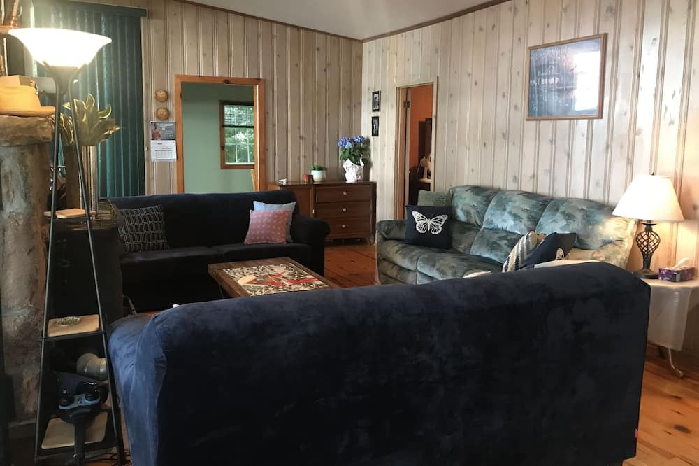 Photo of Livingroom in Port Stanton