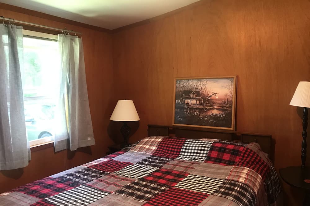 Photo of Bedroom in Port Stanton