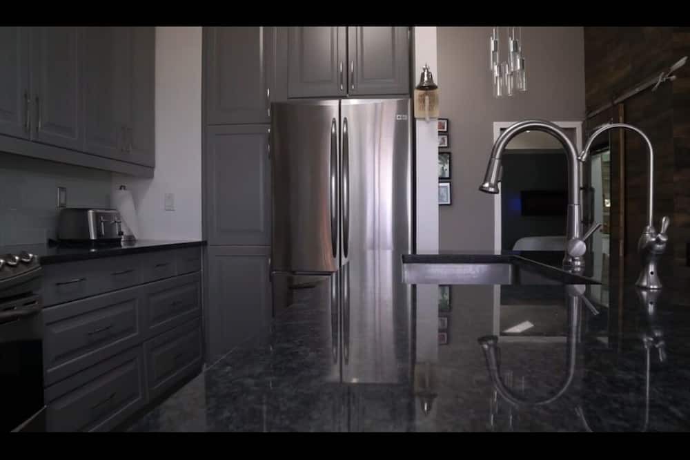 Photo of Kitchen in Stoney Creek