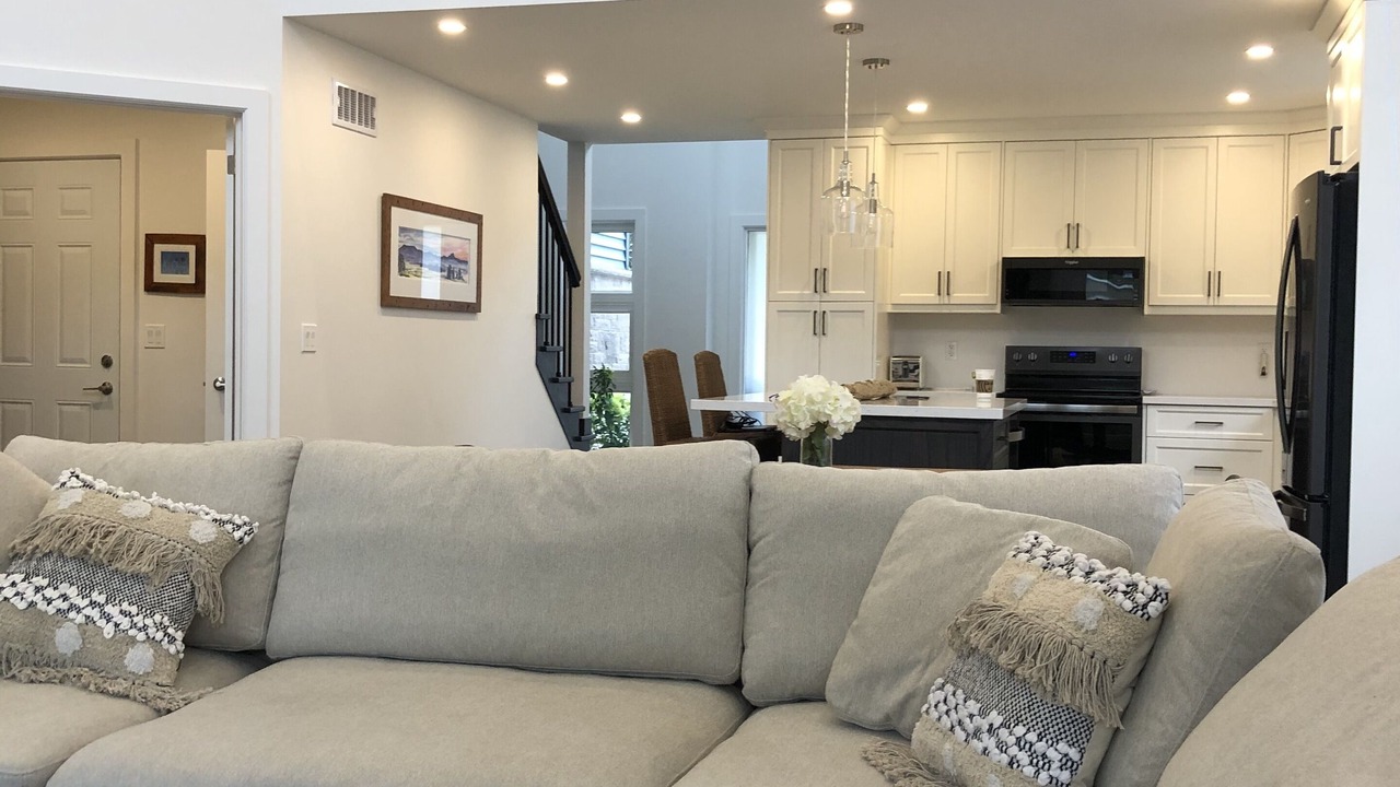 Photo of Livingroom in Central Huron