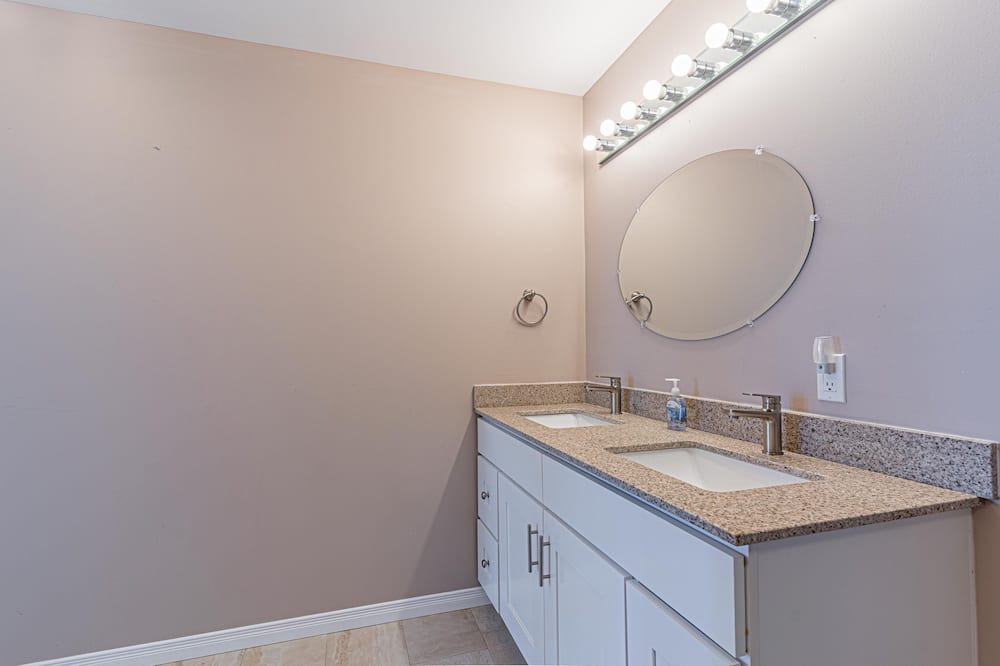 Photo of Bathroom in Tiny