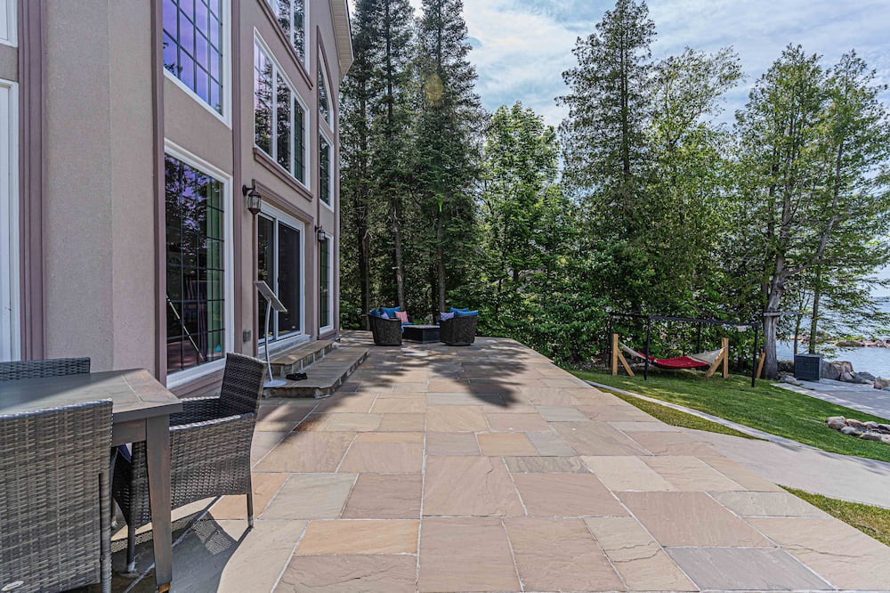 Photo of Outdoor in Tiny
