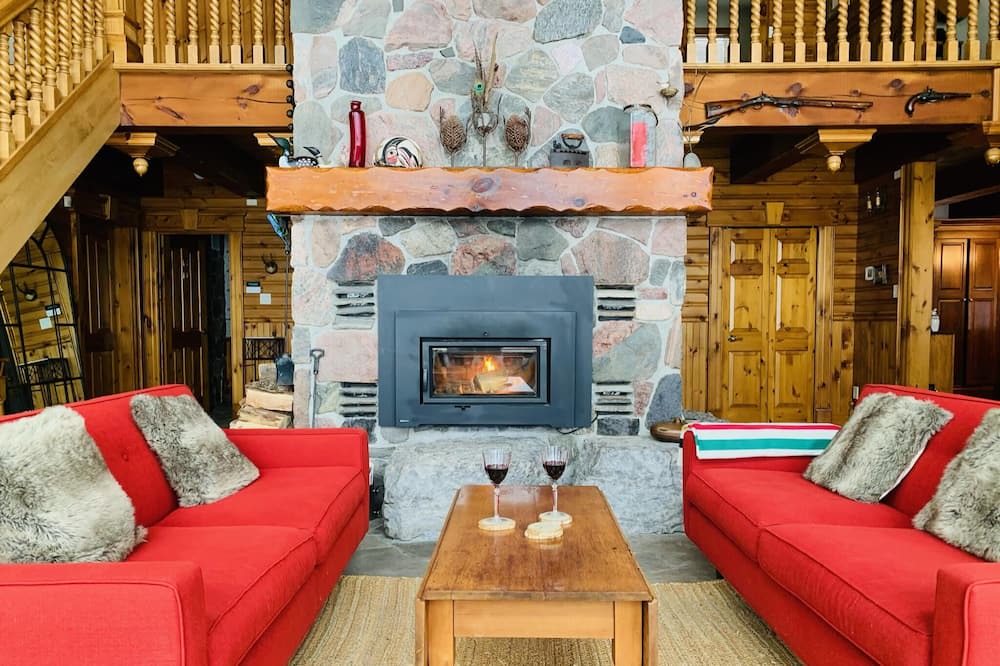 Photo of Livingroom in Carden