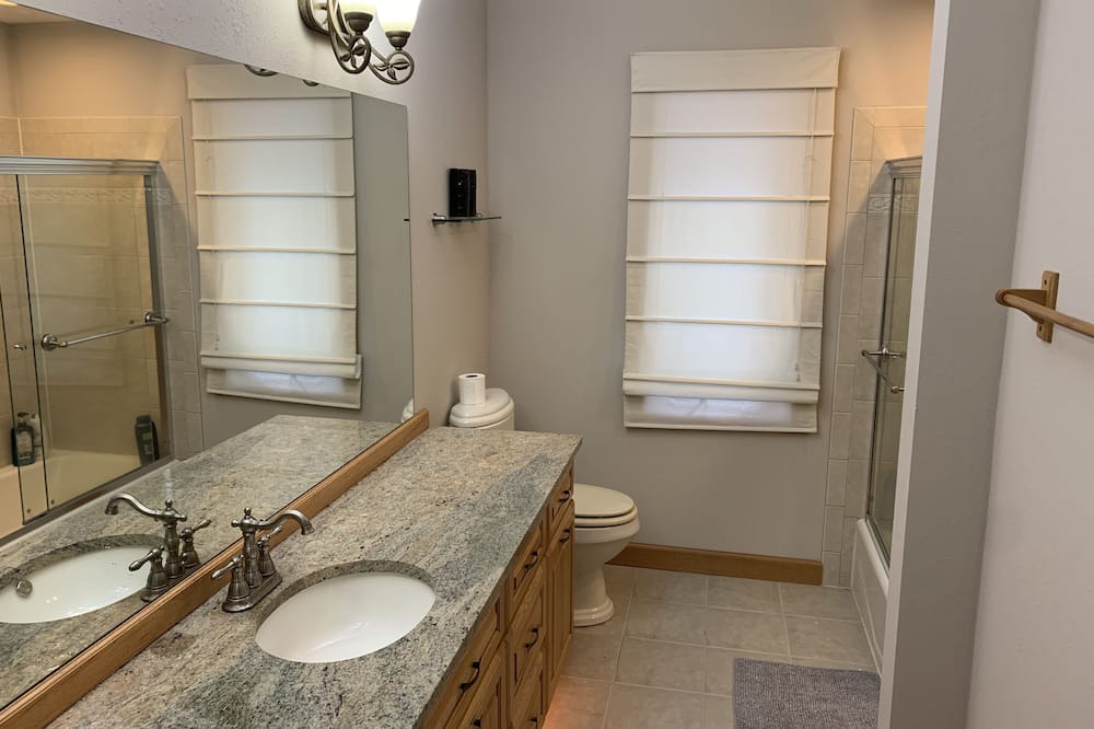 Photo of Bathroom in Marcell