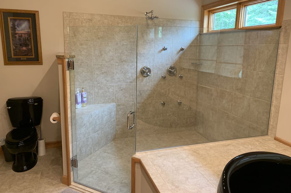 Photo of Bathroom in Marcell