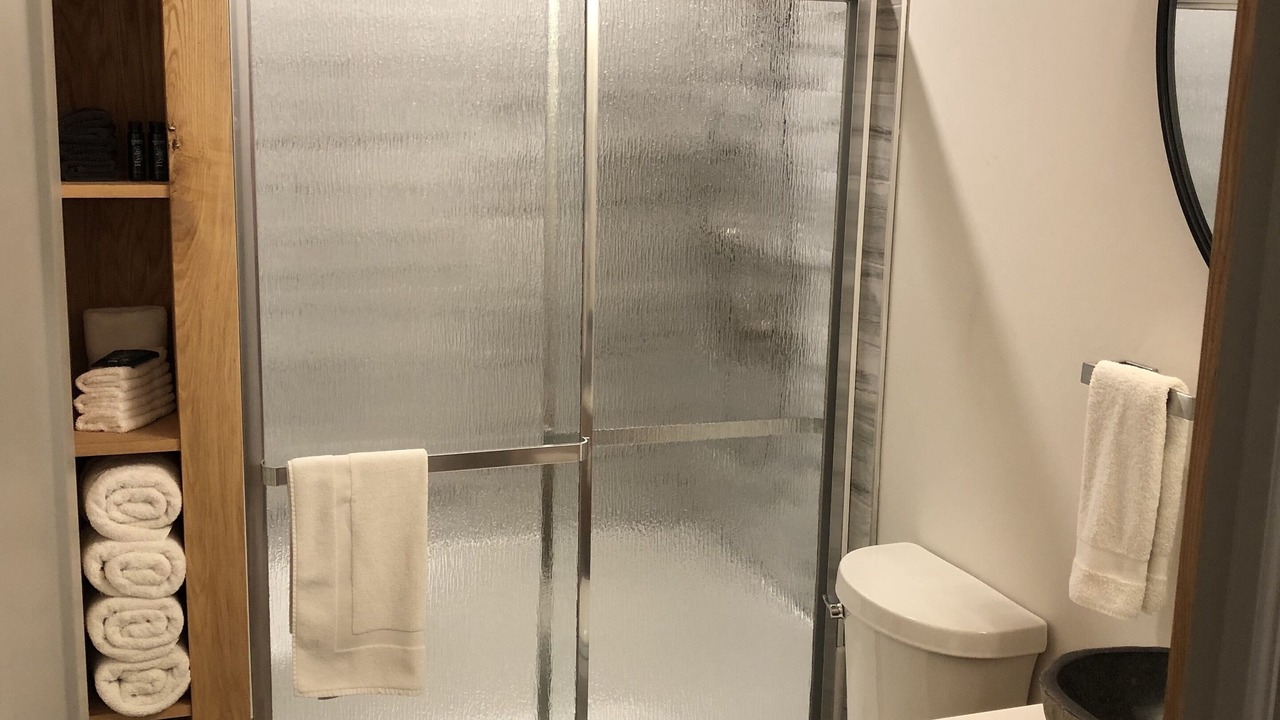 Photo of Bathroom in Tobermory