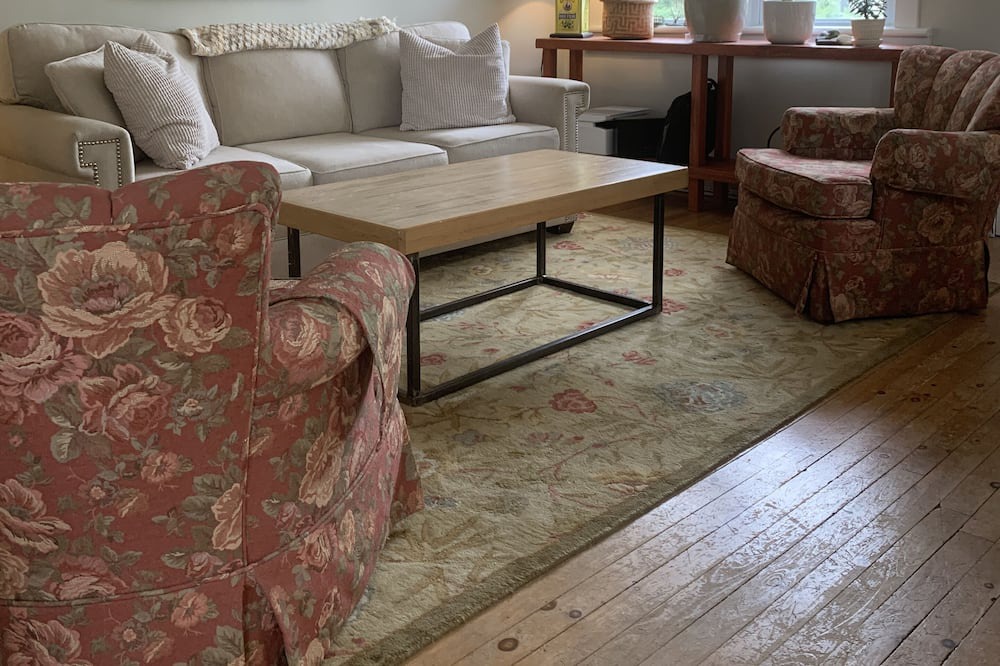 Photo of Livingroom in Manitoulin District