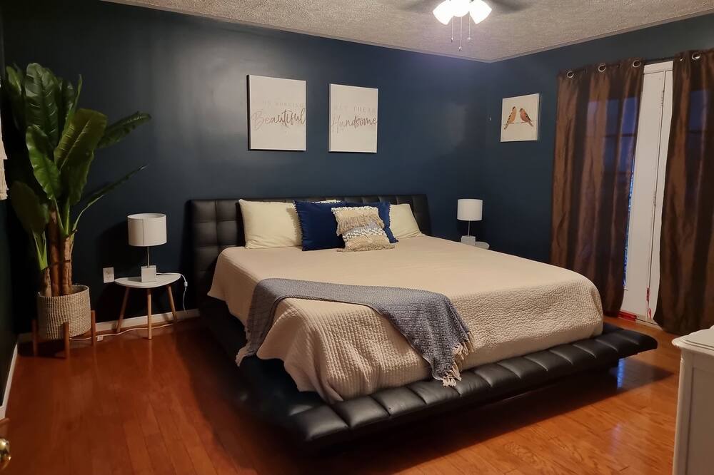 Photo of Bedroom in Manitoulin District