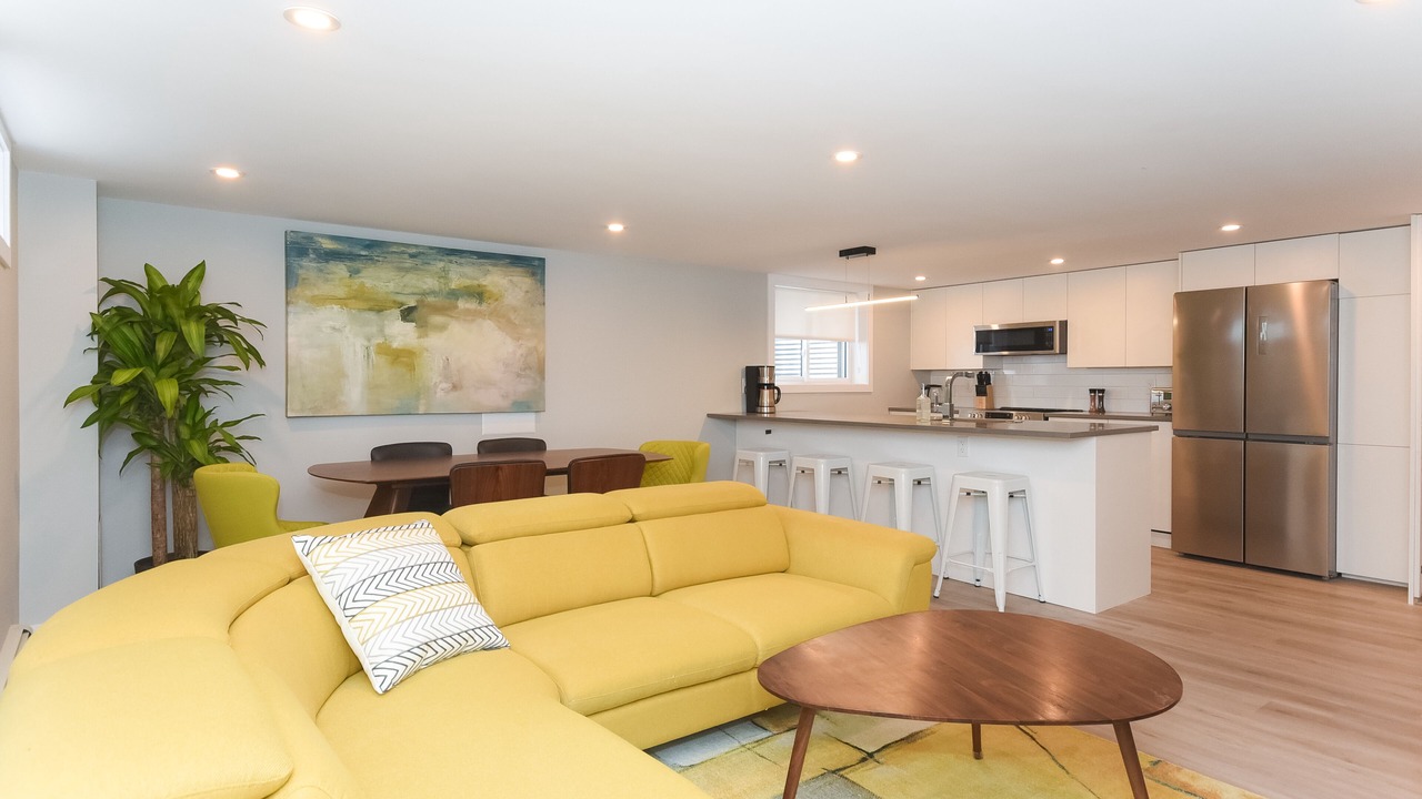 Photo of Livingroom in Ottawa Division