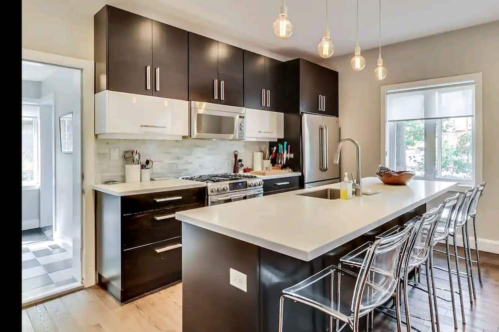 Photo of Kitchen in Oakwood Village