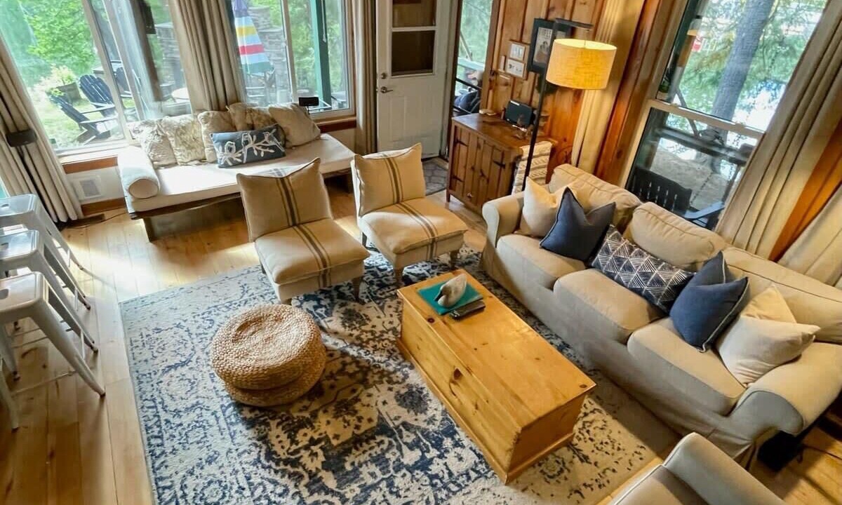 Photo of Livingroom in Trent Lakes