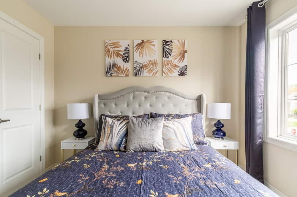 Photo of Bedroom in Stoney Creek