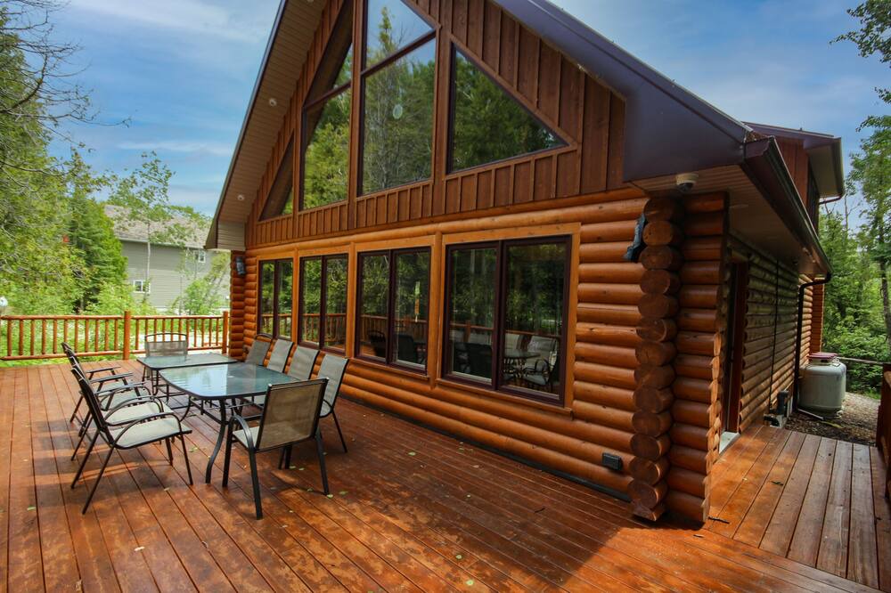 Photo of Patio Balcony in Tobermory