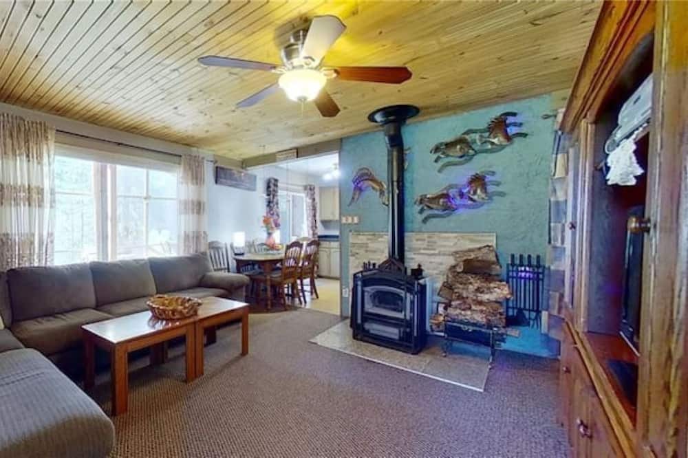 Photo of Livingroom in Carden