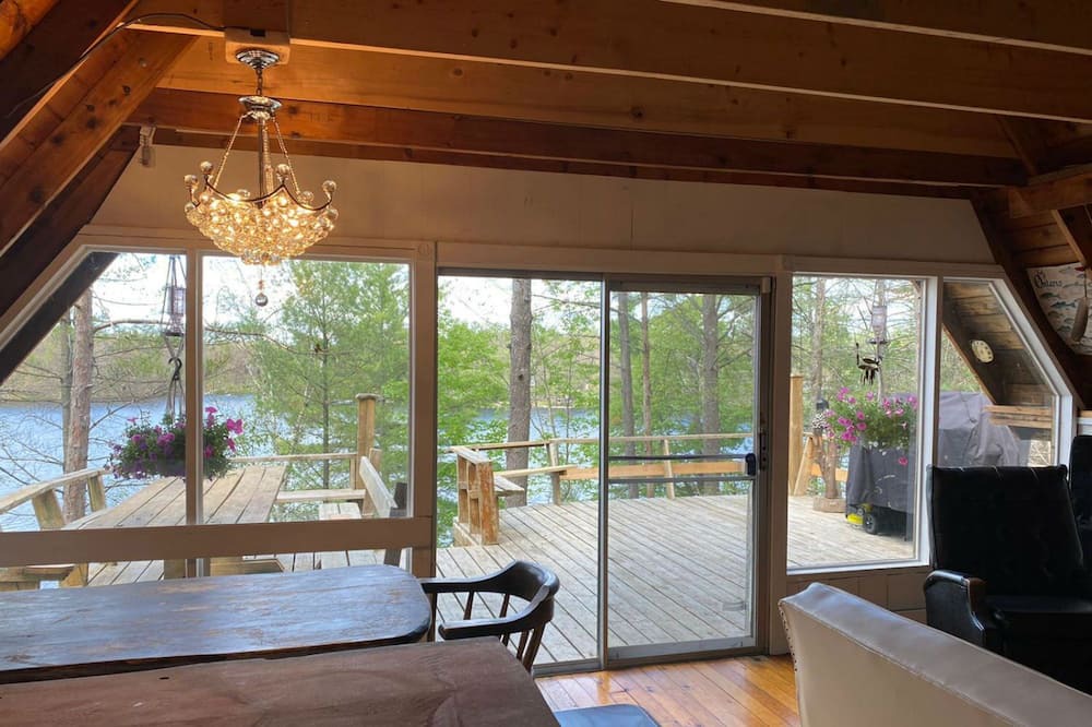 Photo of Livingroom in North Kawartha