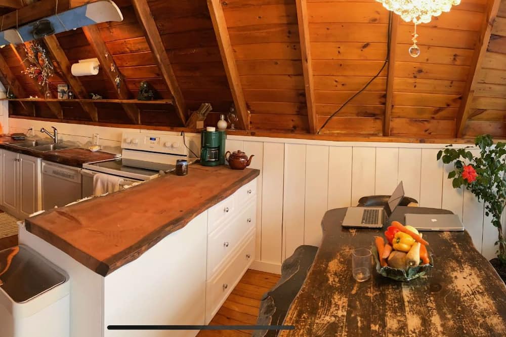 Photo of Kitchen in North Kawartha
