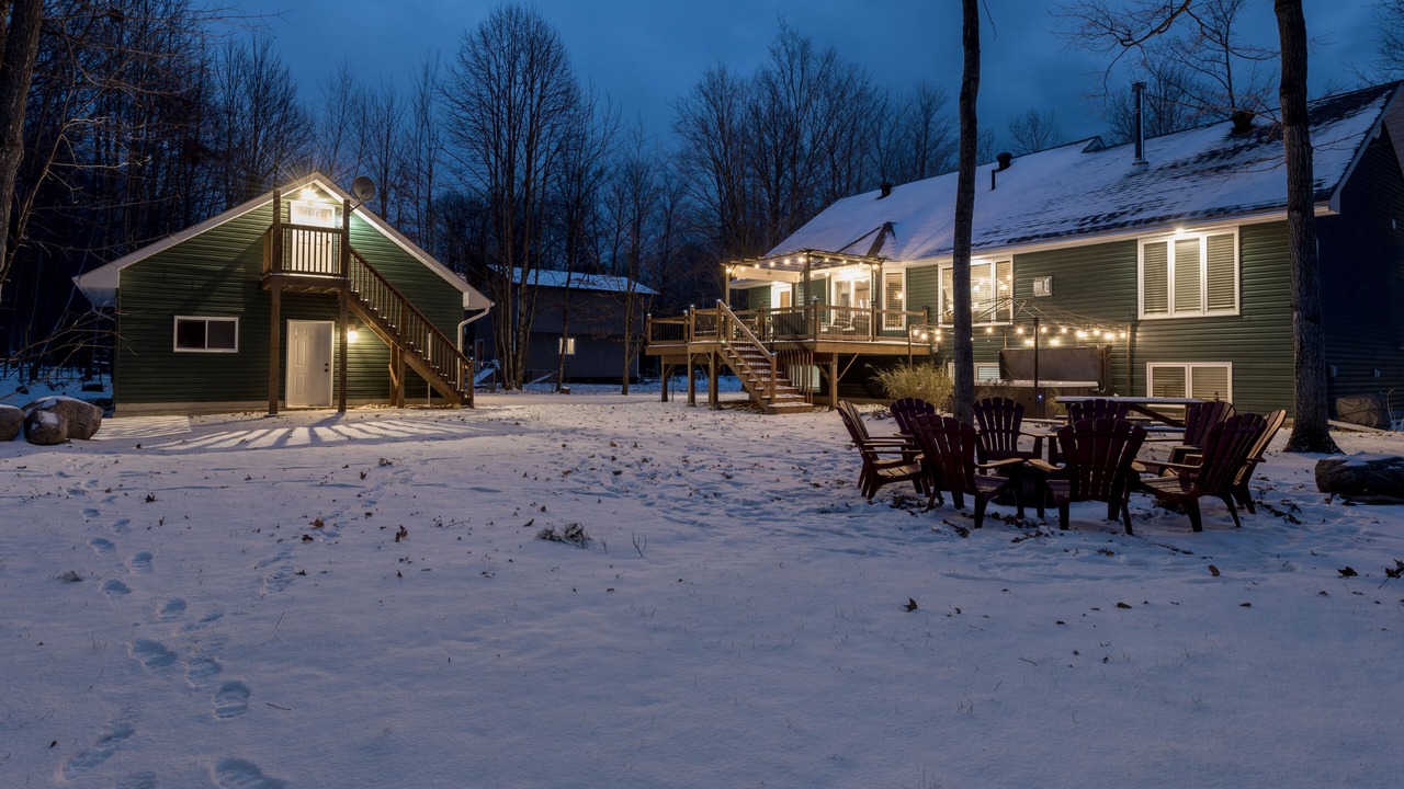 Photo of Outdoor in Tiny