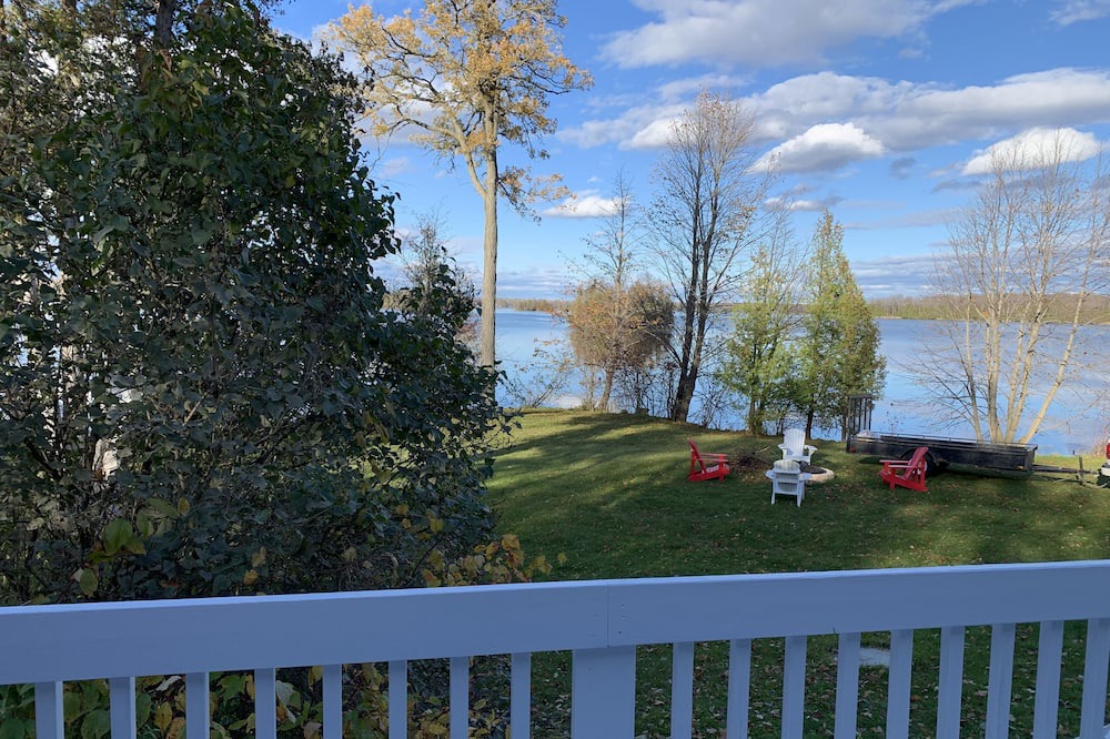 Photo of Patio Balcony in Trent Hills