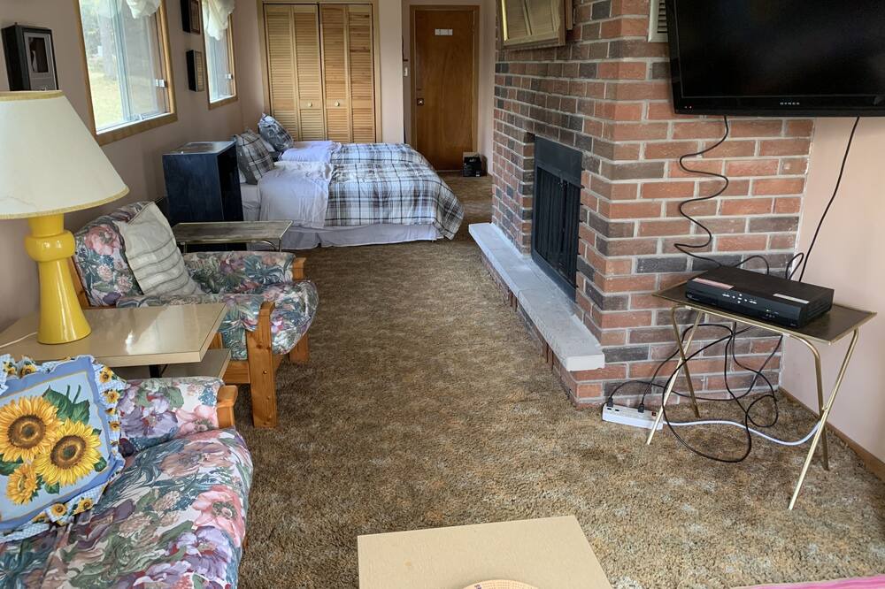 Photo of Livingroom in Trent Hills