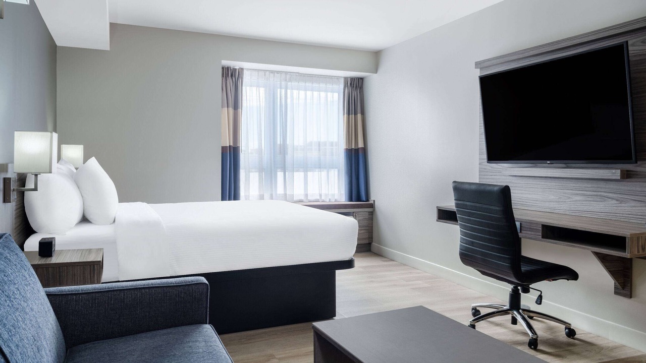 Photo of Bedroom in Kanata Lakes - Marchwood Lakeside - Morgan's Grant - Kanata