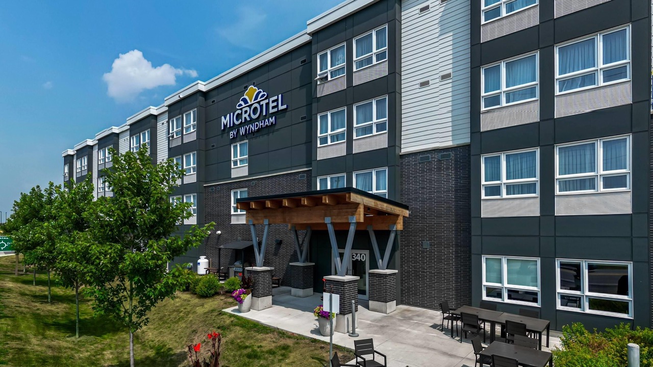 Photo of Outdoor in Kanata Lakes - Marchwood Lakeside - Morgan's Grant - Kanata