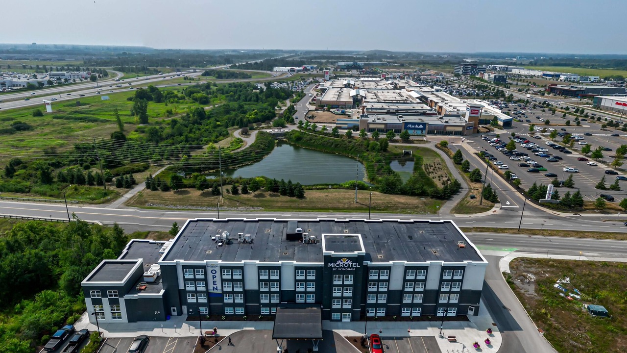 Photo of Outdoor in Kanata Lakes - Marchwood Lakeside - Morgan's Grant - Kanata