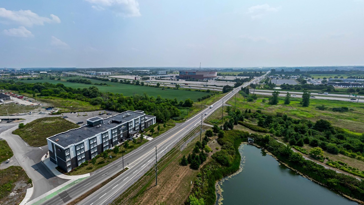 Photo of Outdoor in Kanata Lakes - Marchwood Lakeside - Morgan's Grant - Kanata