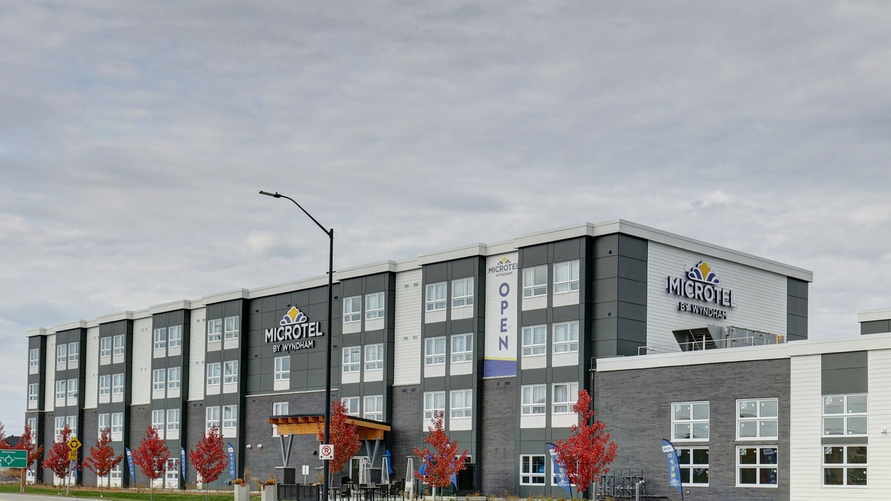 Photo of Outdoor in Kanata Lakes - Marchwood Lakeside - Morgan's Grant - Kanata
