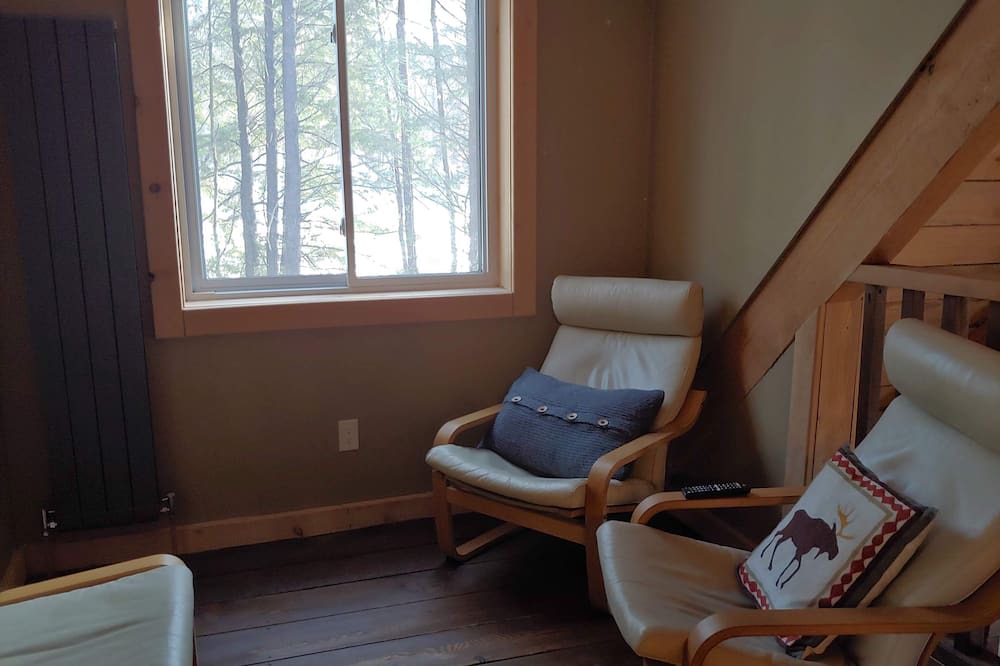 Photo of Bedroom in Bracebridge