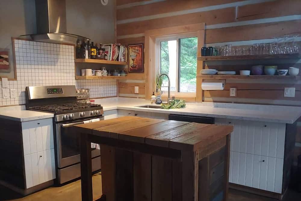 Photo of Kitchen in Bracebridge