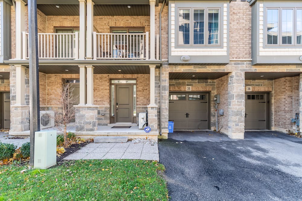 Photo of Outdoor in Stoney Creek