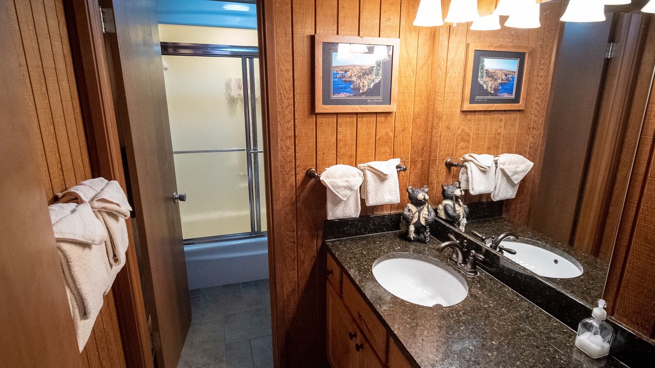 Photo of Bathroom in Tofte