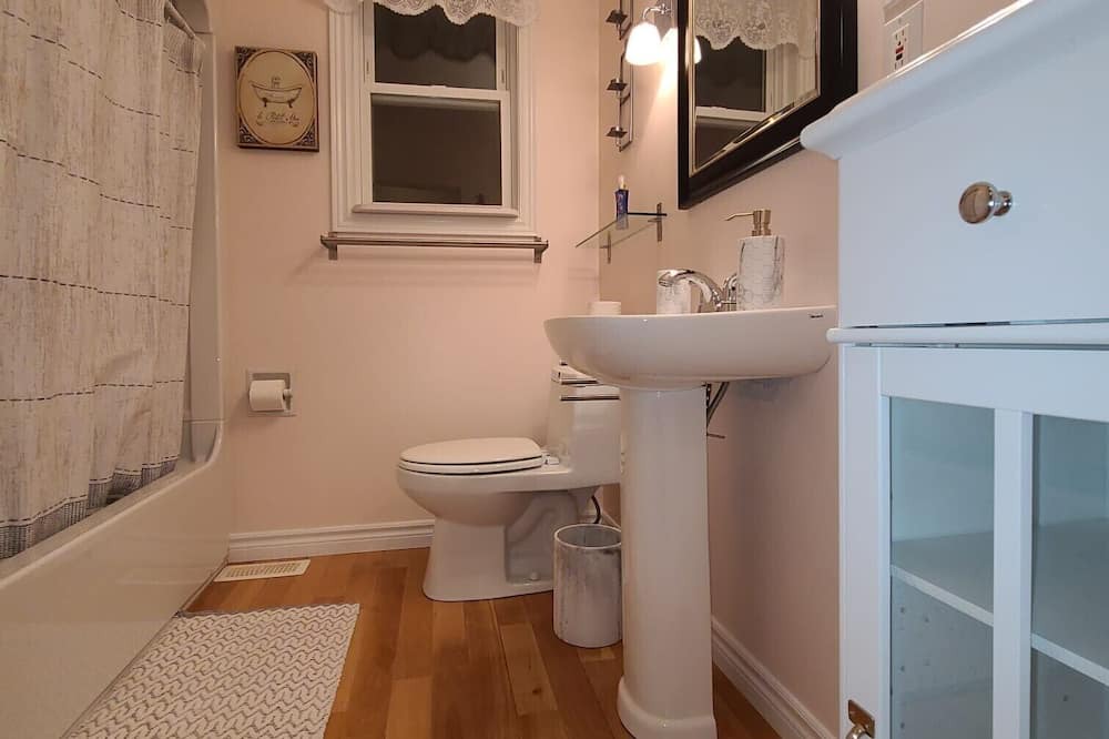 Photo of Bathroom in Trent Lakes