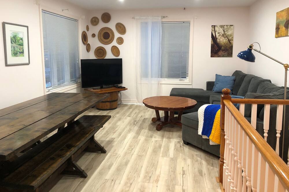 Photo of Livingroom in Trent Lakes