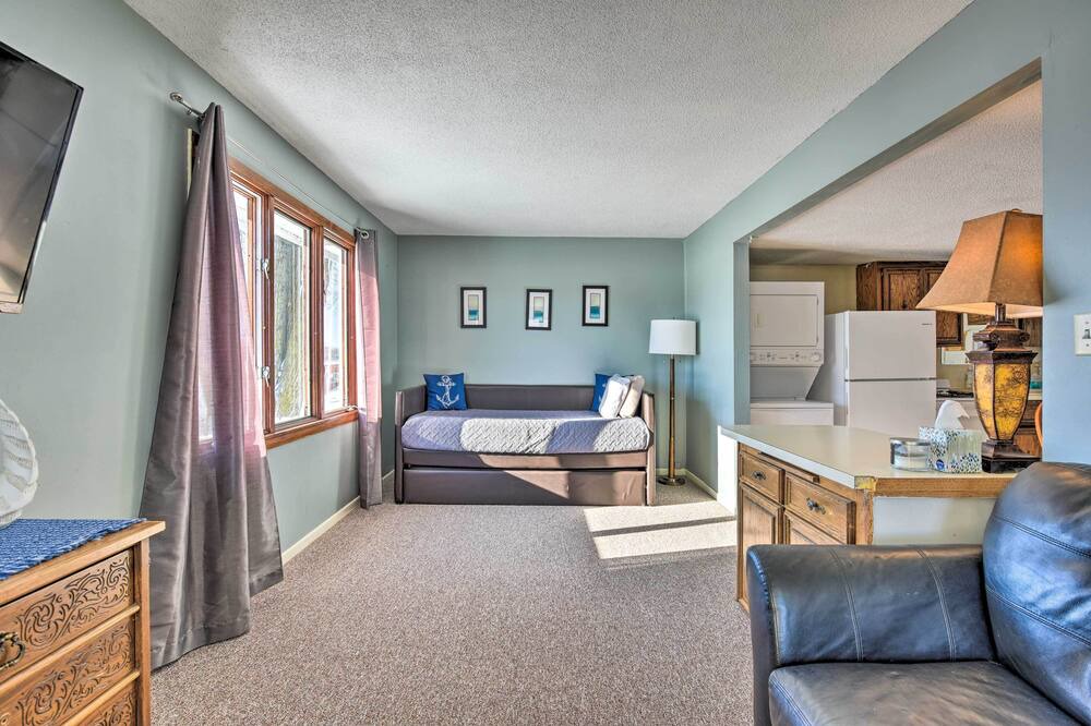Photo of Bedroom in Lindstrom