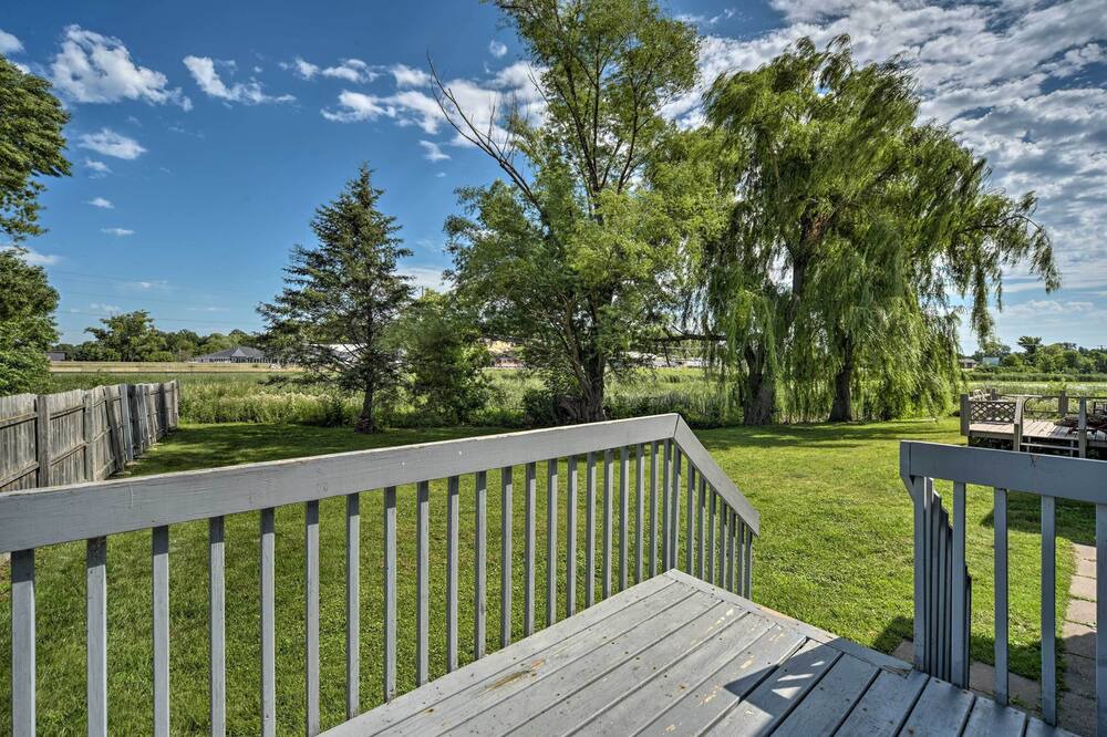 Photo of Patio Balcony in Lindstrom