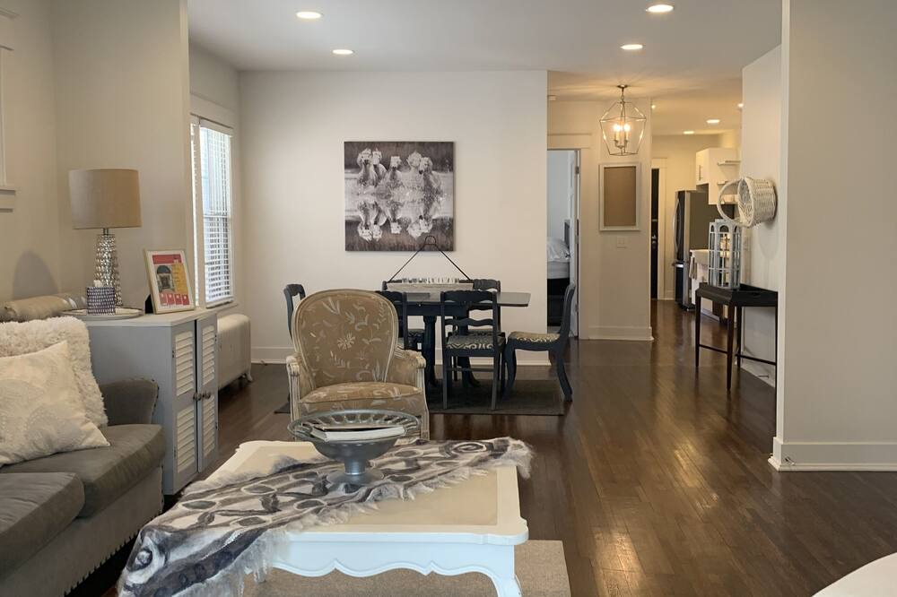 Photo of Livingroom in Union Park