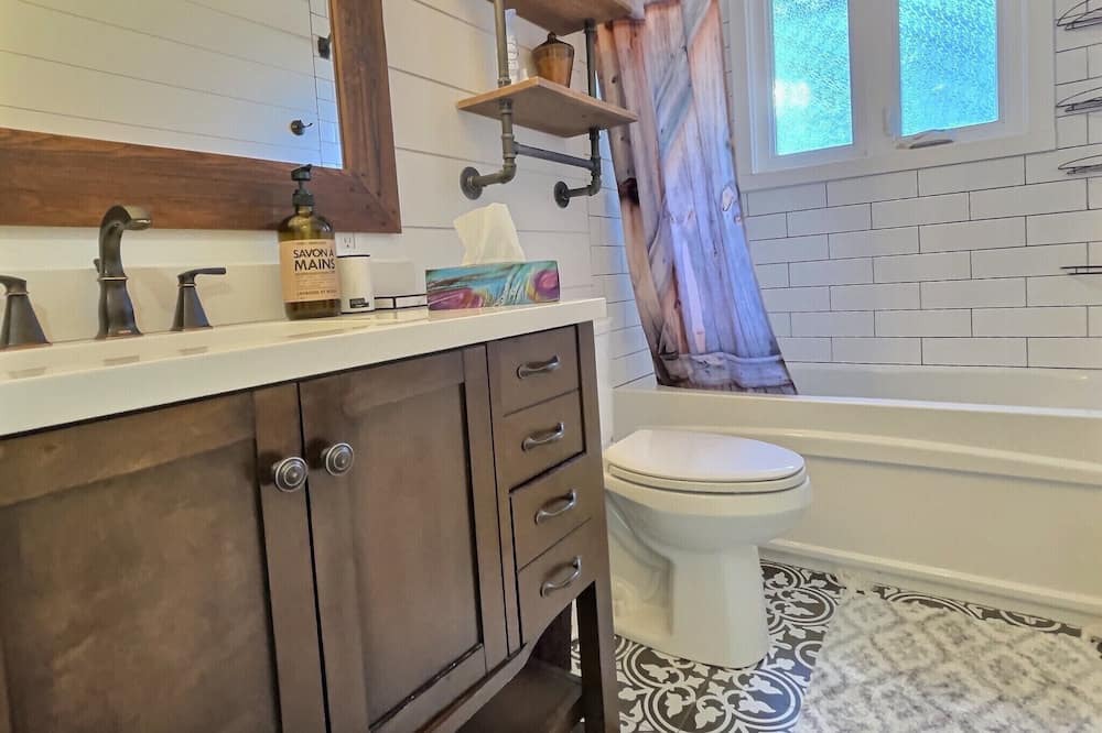 Photo of Bathroom in Barrie
