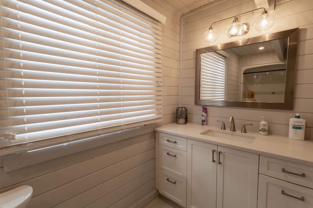 Photo of Bathroom in St. Williams