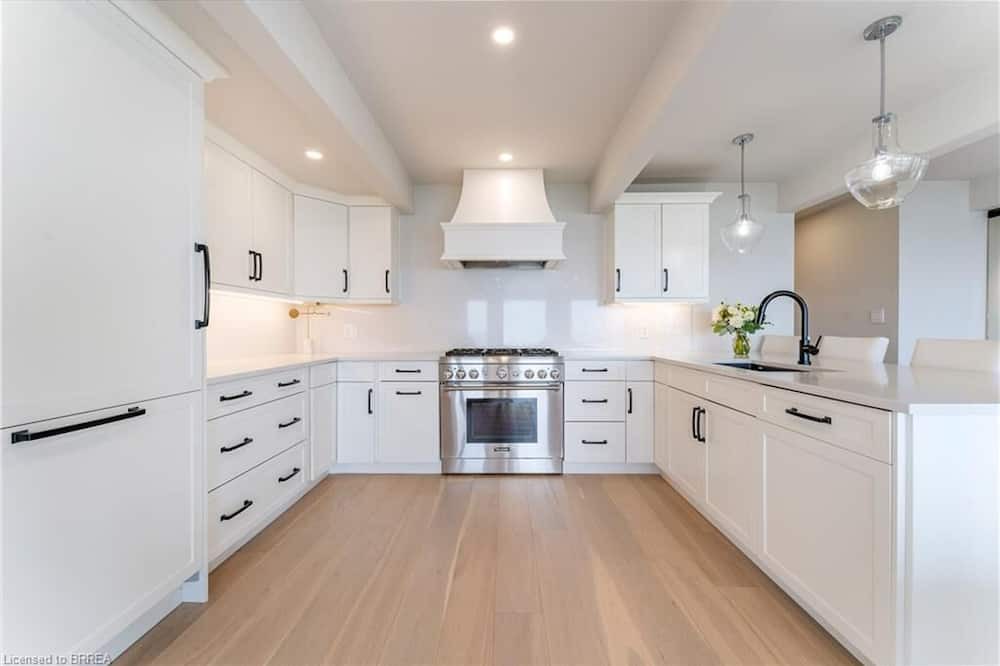 Photo of Kitchen in St. Williams