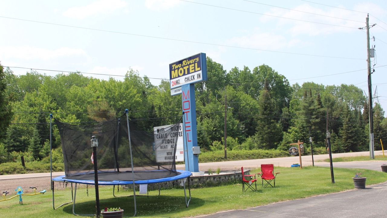 Photo of Outdoor in Papineau-Cameron