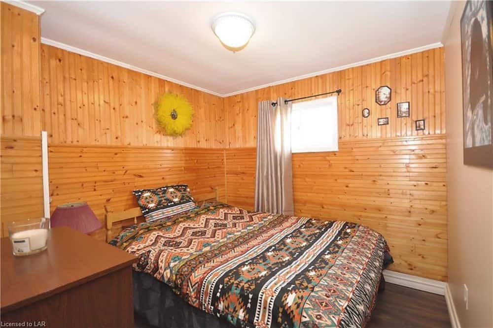 Photo of Bedroom in Britt
