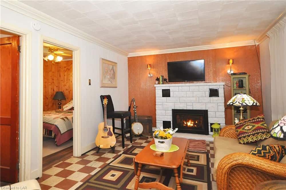 Photo of Bedroom in Britt