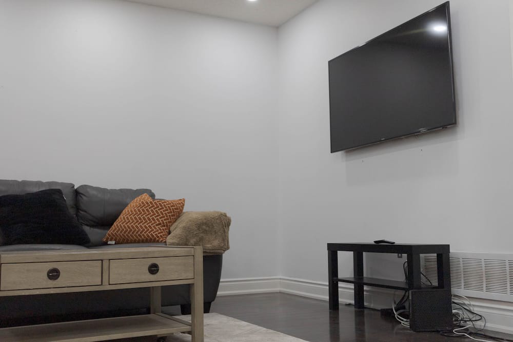 Photo of Livingroom in Brampton