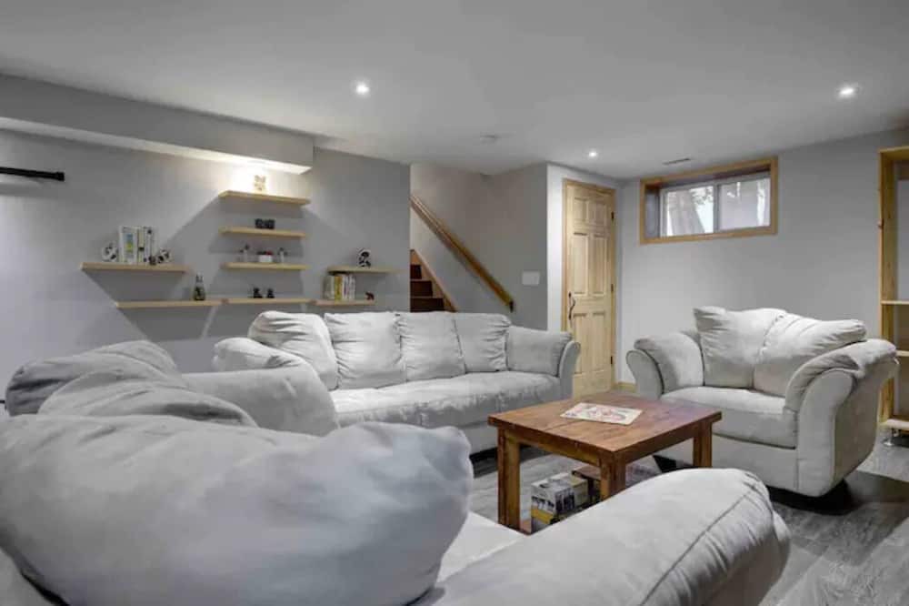 Photo of Livingroom in Selwyn